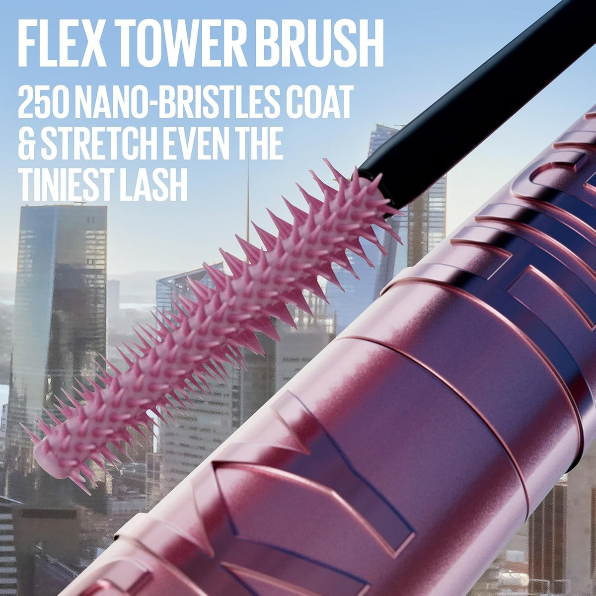 Máscara de pestañas Maybelline Sky High para alargar y dar volumen, fórmula lavable sin escamas con extracto de bambú, probada contra alergias y oftalmológicamente para ojos sensibles.